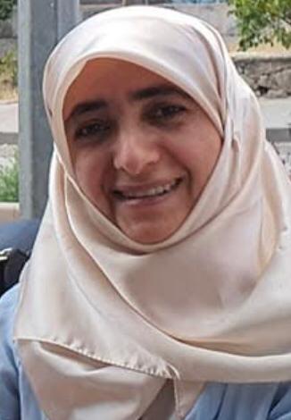 Emine Kaya, Sekretärin